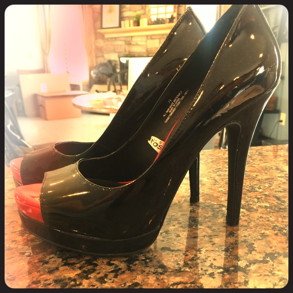 👠Black Stiletto Heels👠